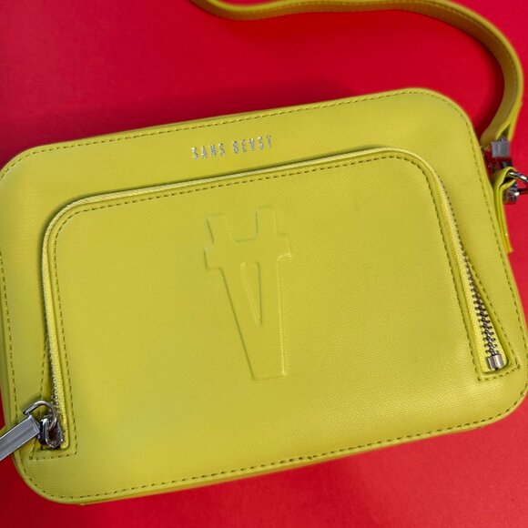 Sans Beast Yellow Vegan Leather Camera Bag – Eco-Friendly Statement Accessory - Picture 5 of 12